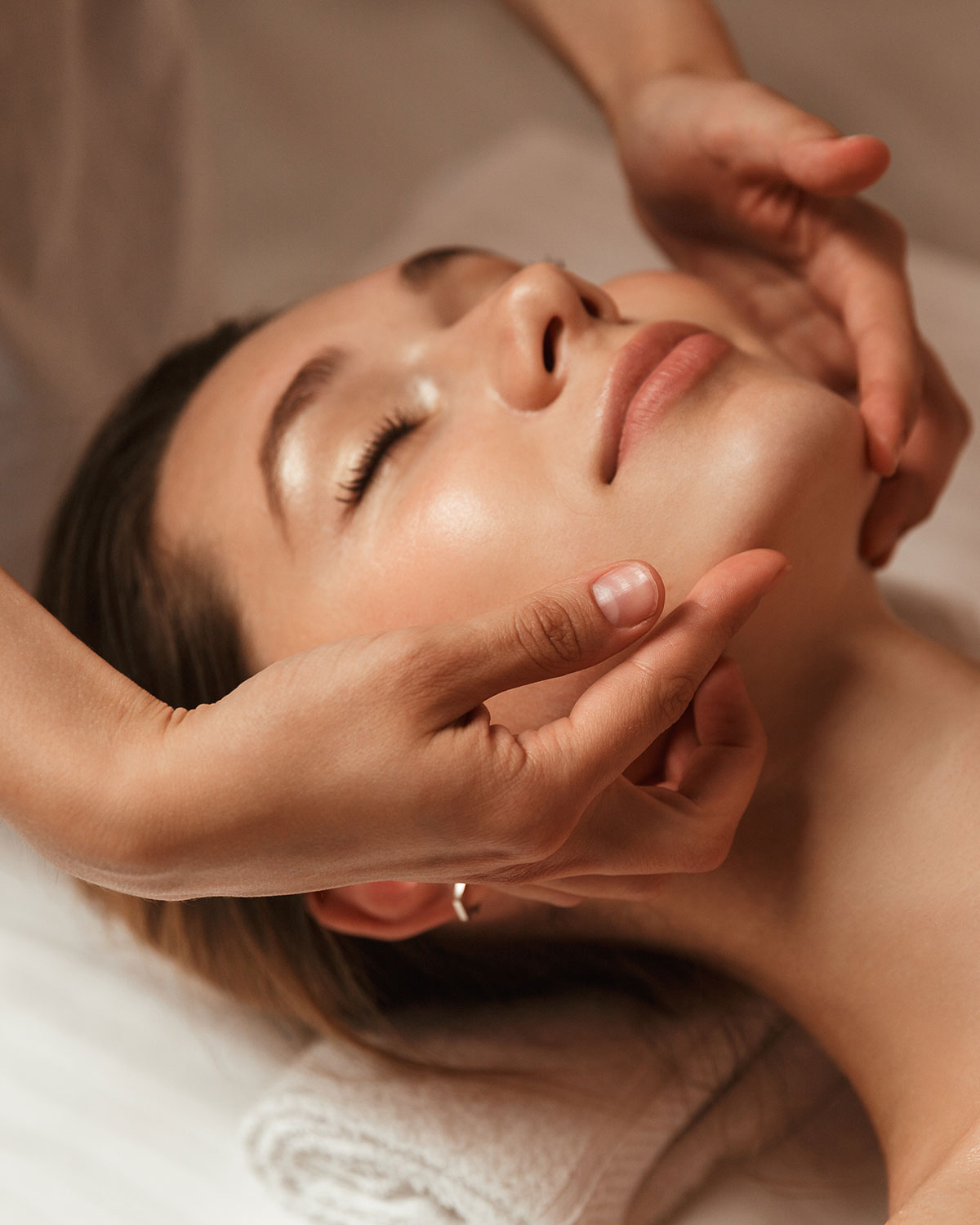 Massagens relaxantes Odara e terapias manuais One